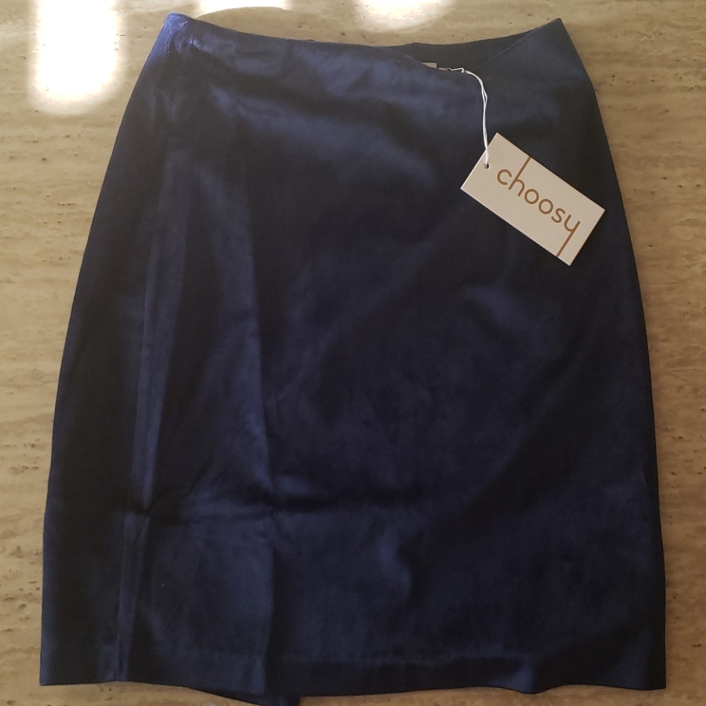 Brand new velvet Choosy skirt